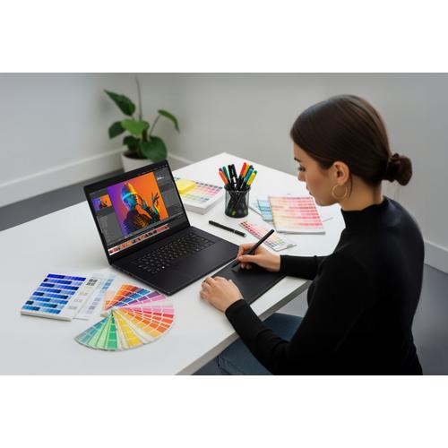 ASUS ProArt P16 H7606WP-SRNA6X Copilot+ PC AMD Ryzen AI 9 HX 370 Laptop 40,6 cm (16") Touchscreen 3K 64 GB LPDDR5x-SDRAM 1 TB SSD NVIDIA GeForce RTX 5070 Wi-Fi 7 (802.11be) Windows 11 Pro Nederlands Zwart - Image 2