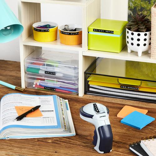 DYMO Omega labelmaker voor reliëfdruk | Kleine Lettertang met draaiklikwiel en ergonomisch ontwerp | Voor thuis, doe-het-zelven en knutselen (£/€, Ä, Ö & Ü) - Image 3